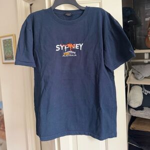 Vintage Y2K OZ men’s Sydney Australia t shirt navy blue XL